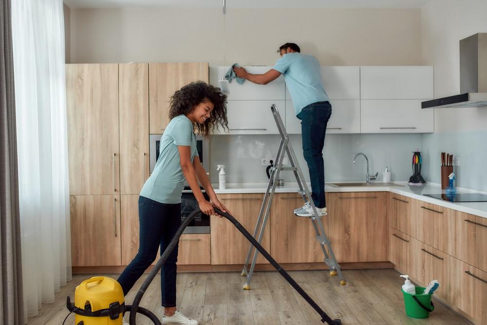 professional home cleaning team